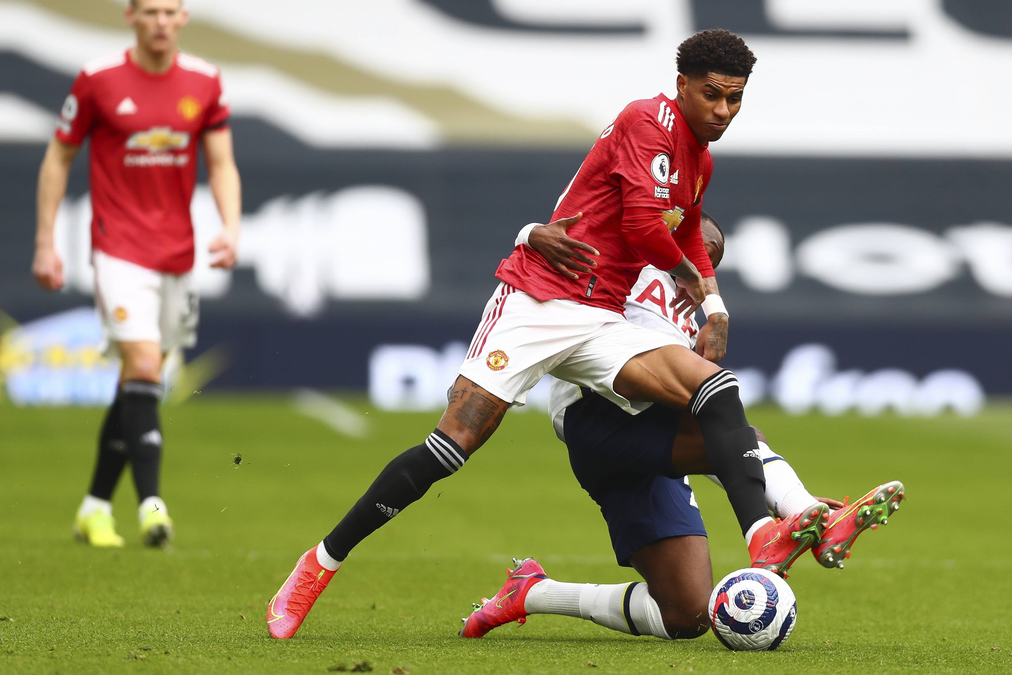 占据更有利 占据更有利